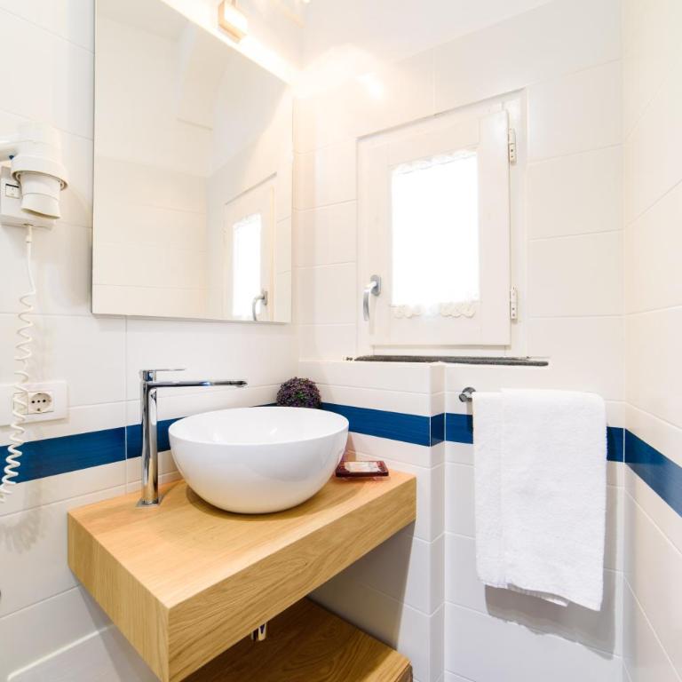 Sharon House - Junior Suite - 9