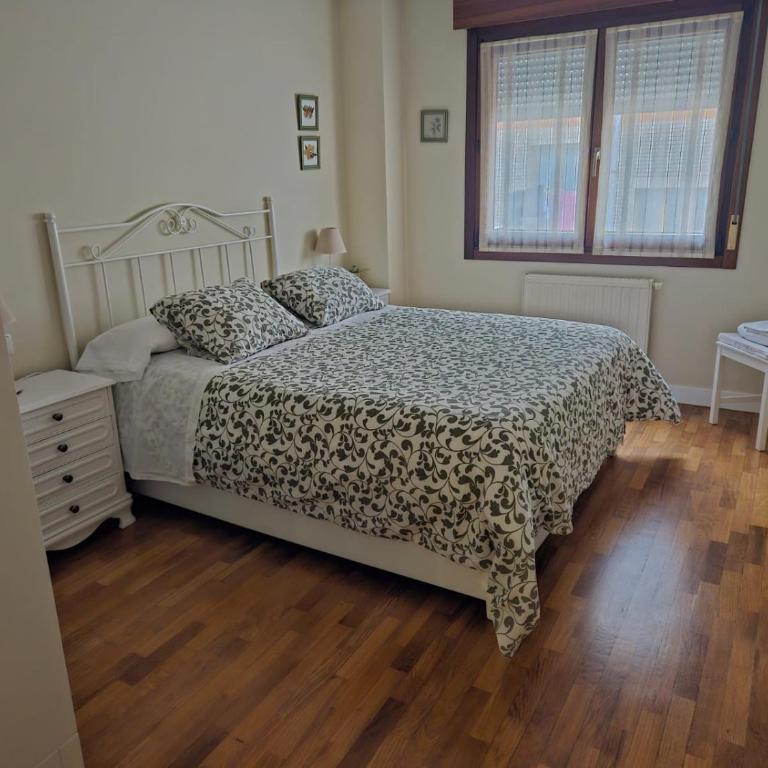Zona centro con plaza de garaje VUT3983AS - Apartamento de 3 dormitorios - 4