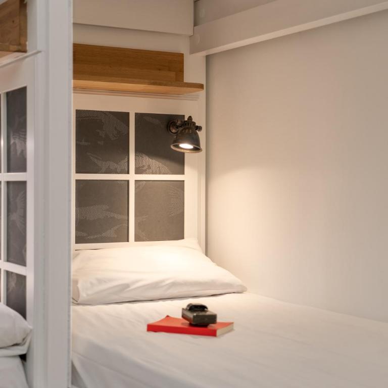 Room Casa Gracia - Bed in 6-Bed Mixed Dormitory Room - 1
