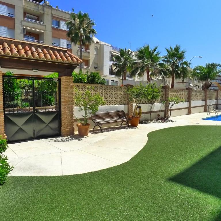 R1364 Cala de Nerja - Apartamento de 3 dormitorios - 2