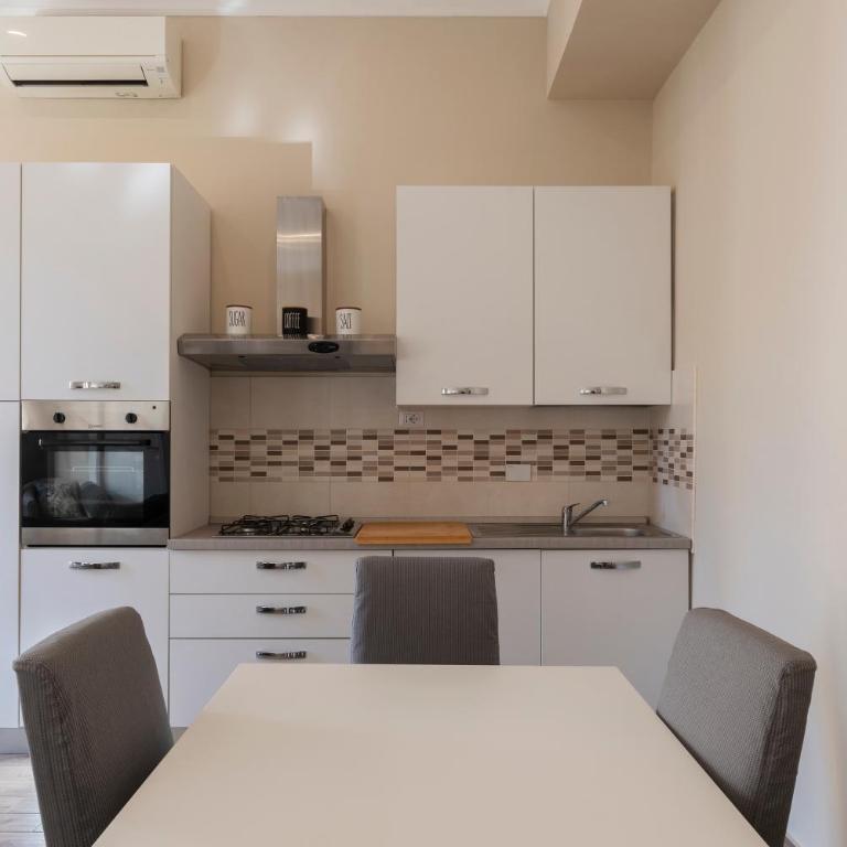 HospitalityRome Luminoso appartamento - Appartamento con 2 Camere da Letto - 4