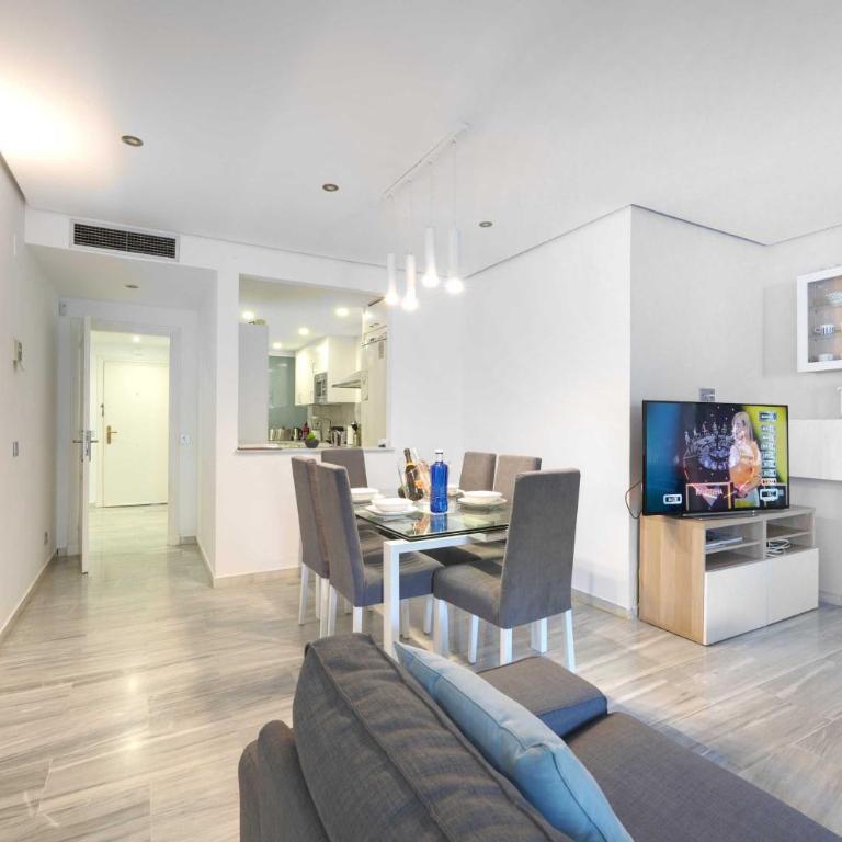 2033 modern 3 Bed large Terrace with sun loungers - Apartment with Terrace - 3