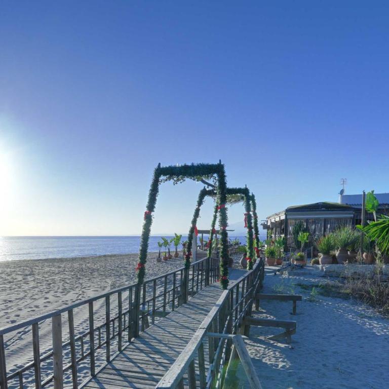 2033 modern 3 Bed large Terrace with sun loungers - Apartment with Terrace - 19