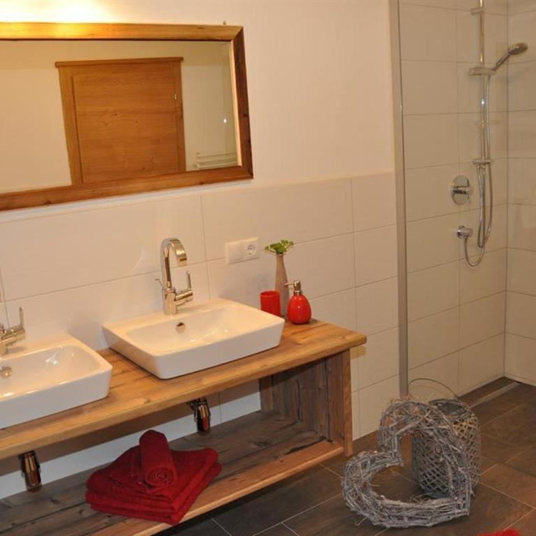 Ferienwohnung Christian - Apartment mit 3 Schlafzimmern und Dusche - 6