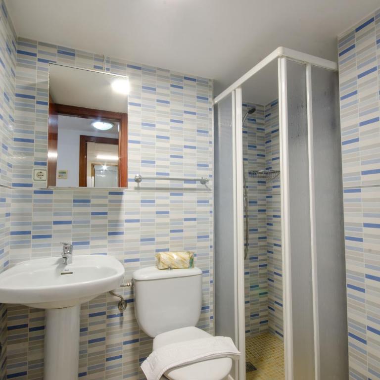 GEMELOS 10 Levante Beach - Three-Bedroom Apartment - 10
