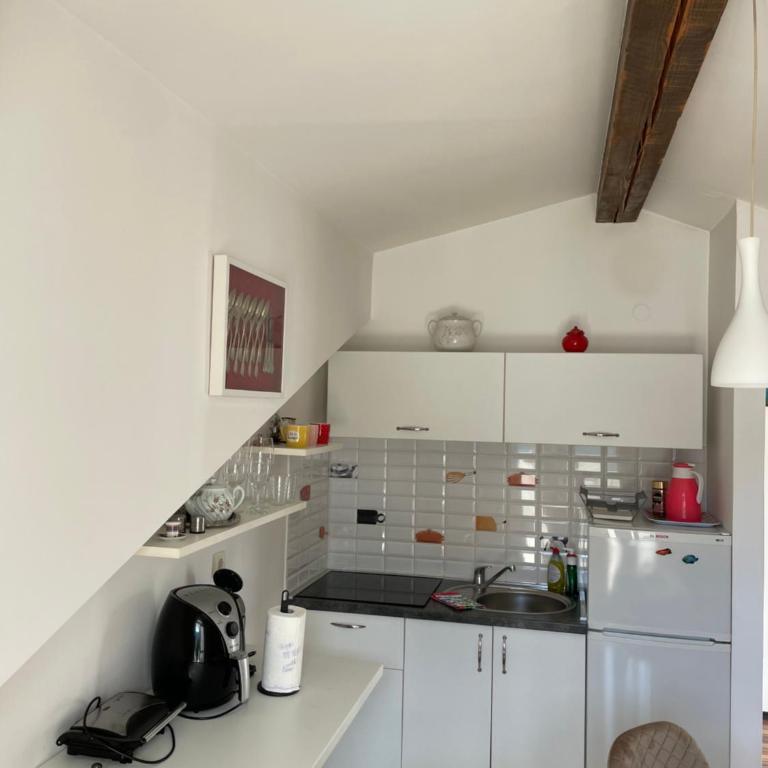 Apartment Jovana - Apartment with Sea View - 8
