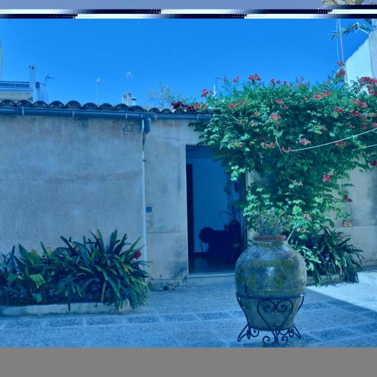 4 Bedroom Gorgeous Home In Can Picafort - Four-Bedroom Vacation Home - 7