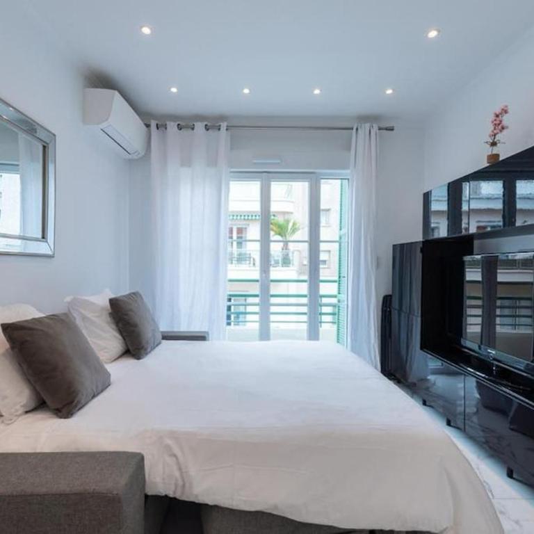 LOUIS GALLET Centre JUAN LES PINS 50m des plages - One-Bedroom Apartment - 1