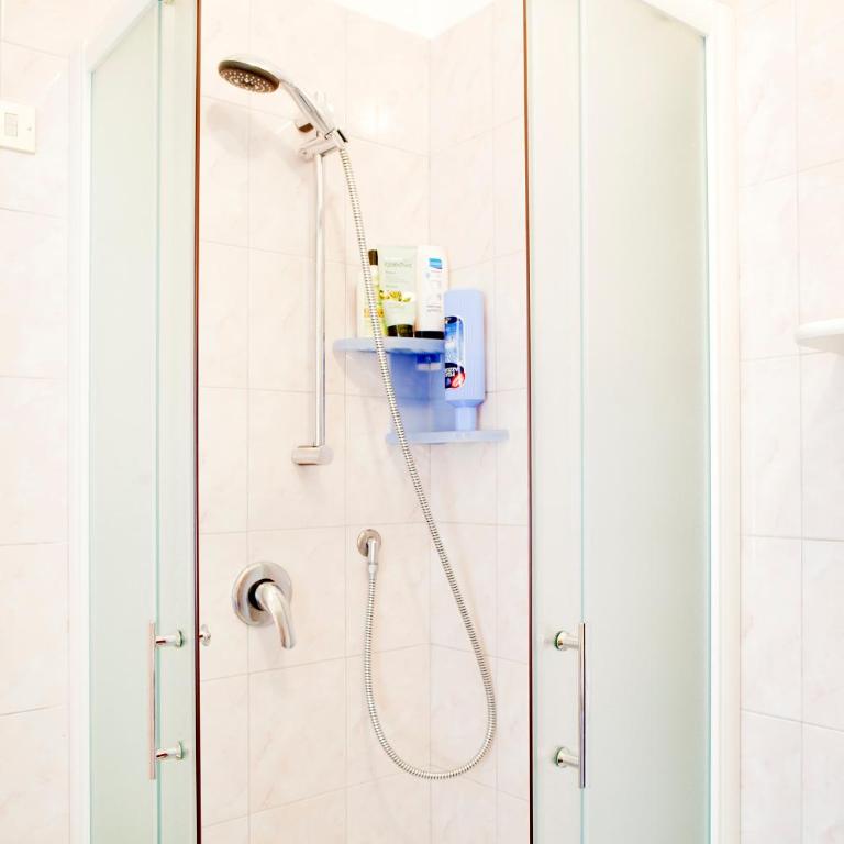 [Free Parking & Wi-Fi] - 10 min dal Mare - One-Bedroom House - 30