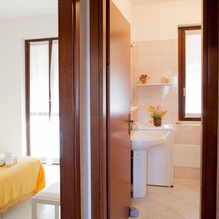 [Free Parking & Wi-Fi] - 10 min dal Mare - One-Bedroom House - 19
