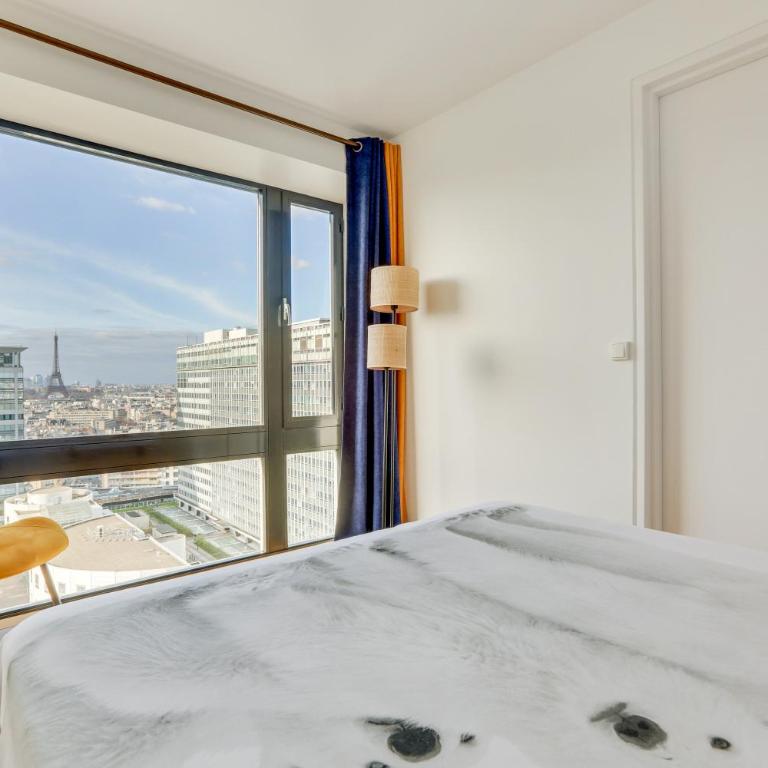 Paris luxury Apartment 75m2 with Eiffel Tower View, metro 1 min, parking - Appartement 2 Chambres - 16