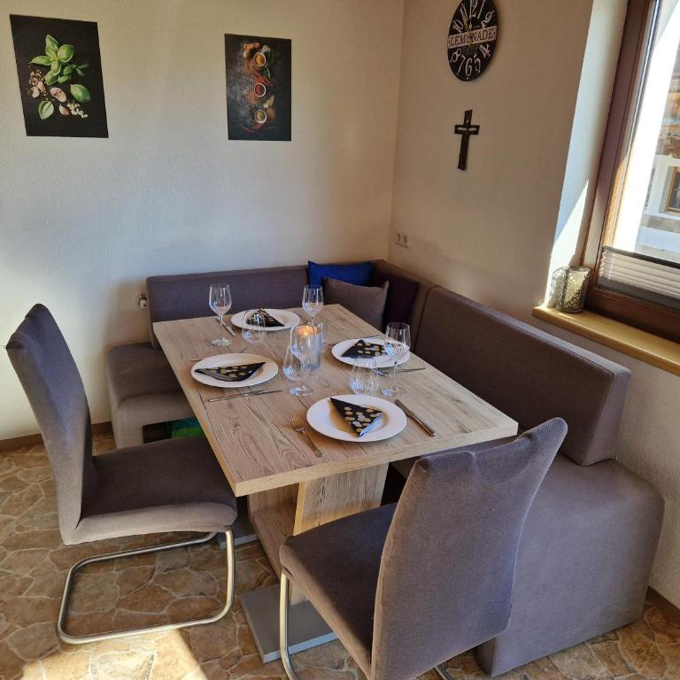 Appartement Sarah - Two-Bedroom Apartment - 2