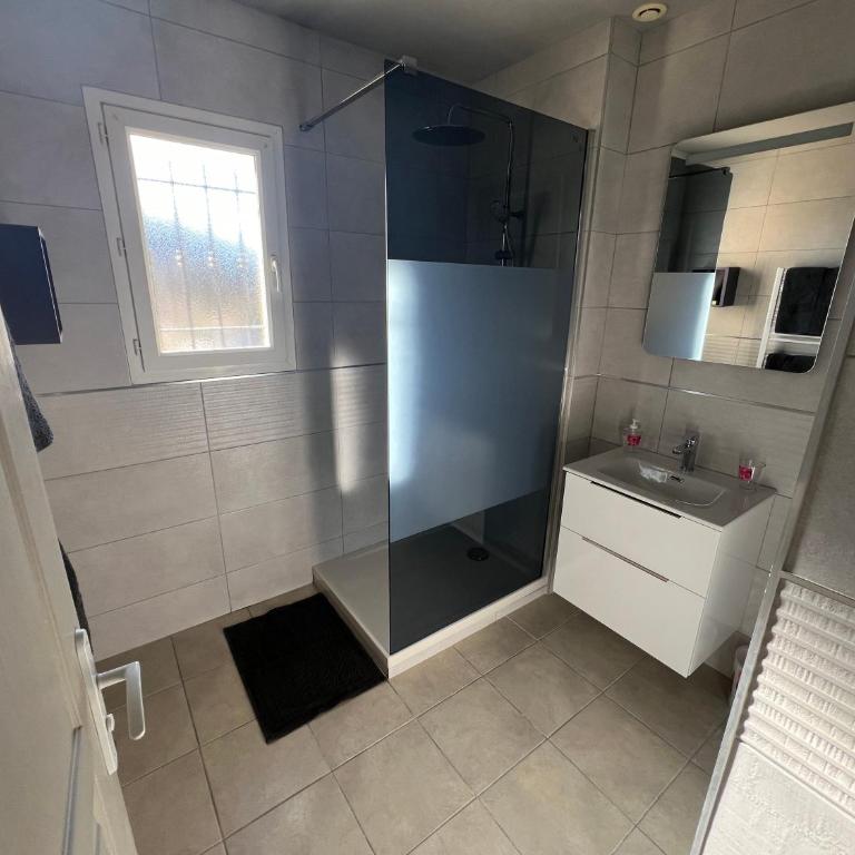 Villa T3 avec SPA jardin clos - Two-Bedroom House - 15