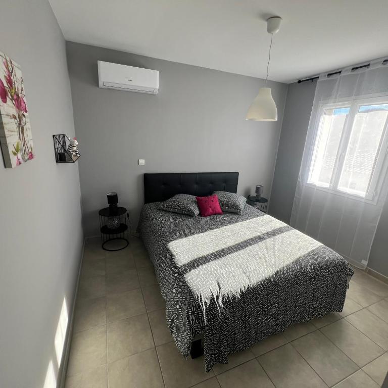 Villa T3 avec SPA jardin clos - Two-Bedroom House - 13