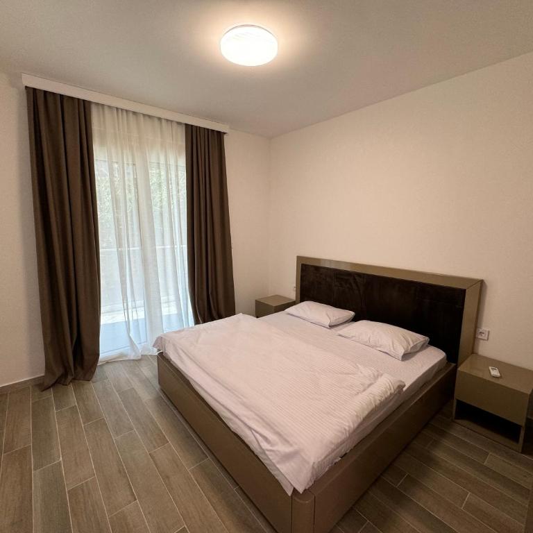 K apartments - One-Bedroom Apartment - 5