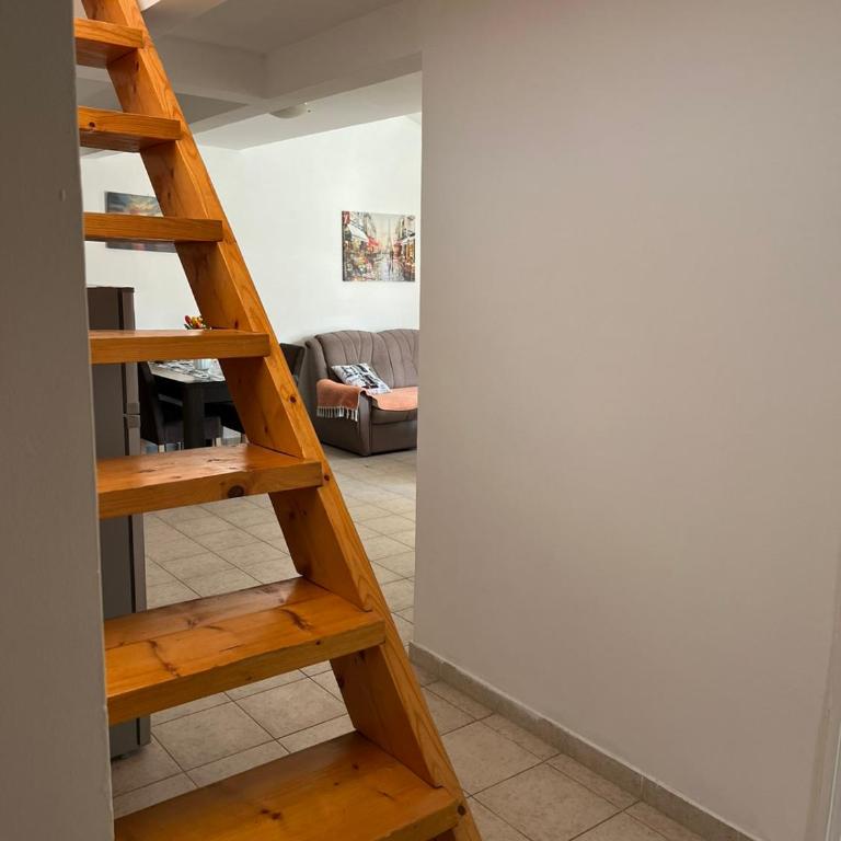 Cvrčak - Two-Bedroom Apartment - 2