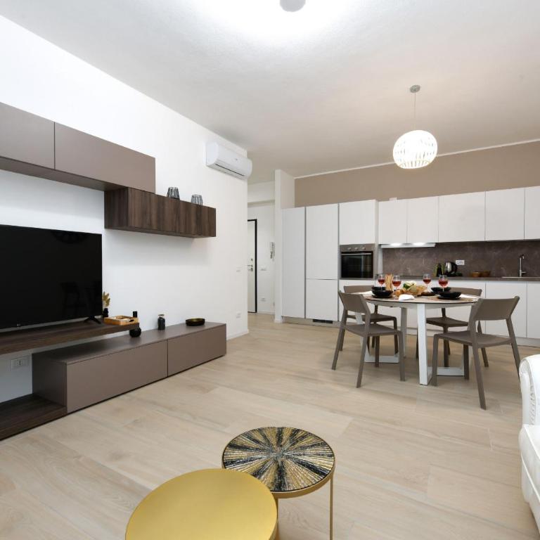 Elegance Apartment DesenzanoLoft Official Partner Homes & Villas by Marriott Bonvoy - Appartamento con Vista Lago - 10