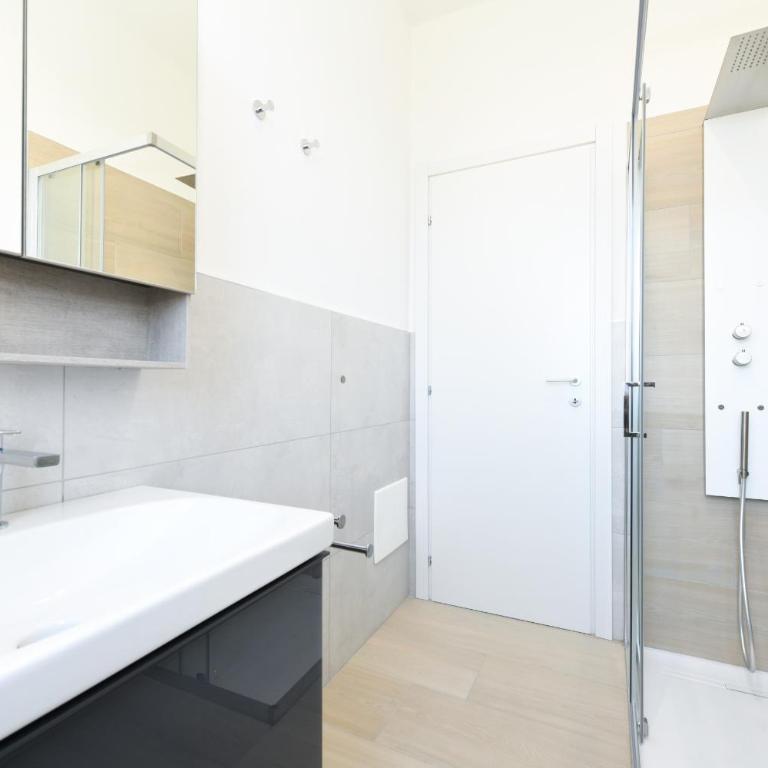 Elegance Apartment DesenzanoLoft Official Partner Homes & Villas by Marriott Bonvoy - Appartamento con Vista Lago - 28