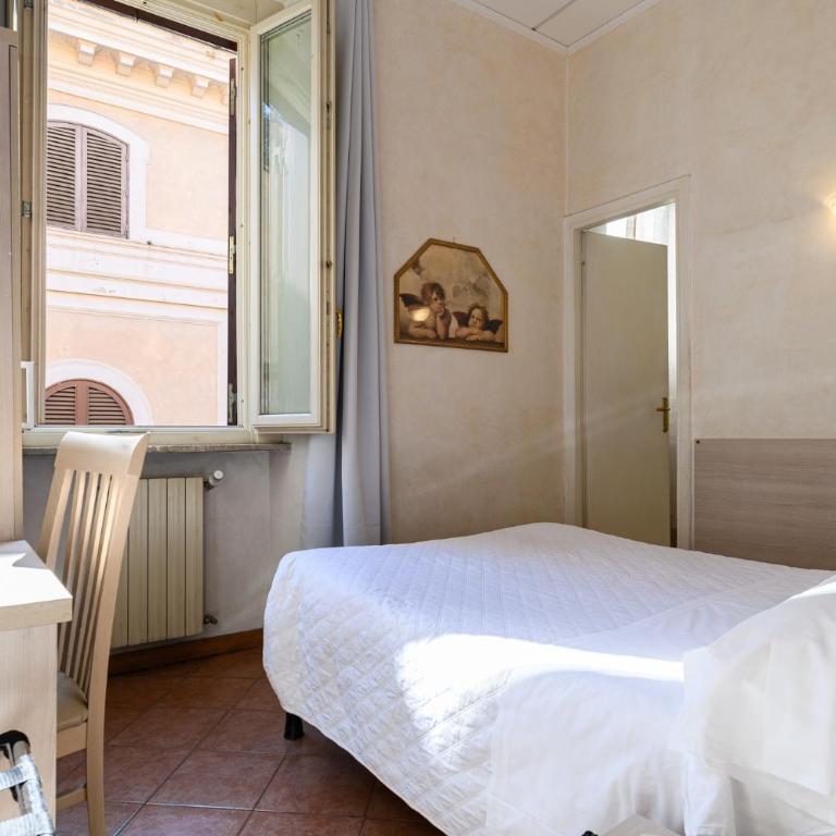 Hotel Julia Trevi - Spagna - Camera Matrimoniale - 10