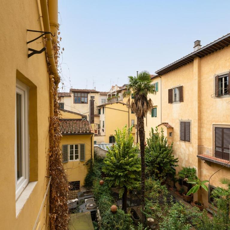 Via dei Pepi 3 - Florence Charming Apartments - Chic retreat Apartment a few steps from Santa Croce Square - Appartamento con 3 Camere da Letto - 41