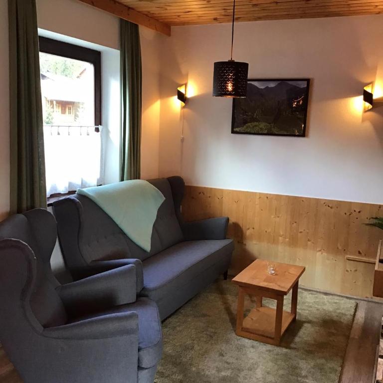 Ferienhaus Schäfer - Apartments - Wintersports - Family holiday - Holiday with your dog - Rural & Scenic - Apartment mit 2 Schlafzimmern und Bergblick - 17