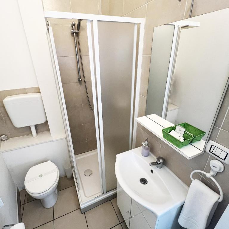 EASYROOMS ONE - Camera Singola con Bagno Privato - 19