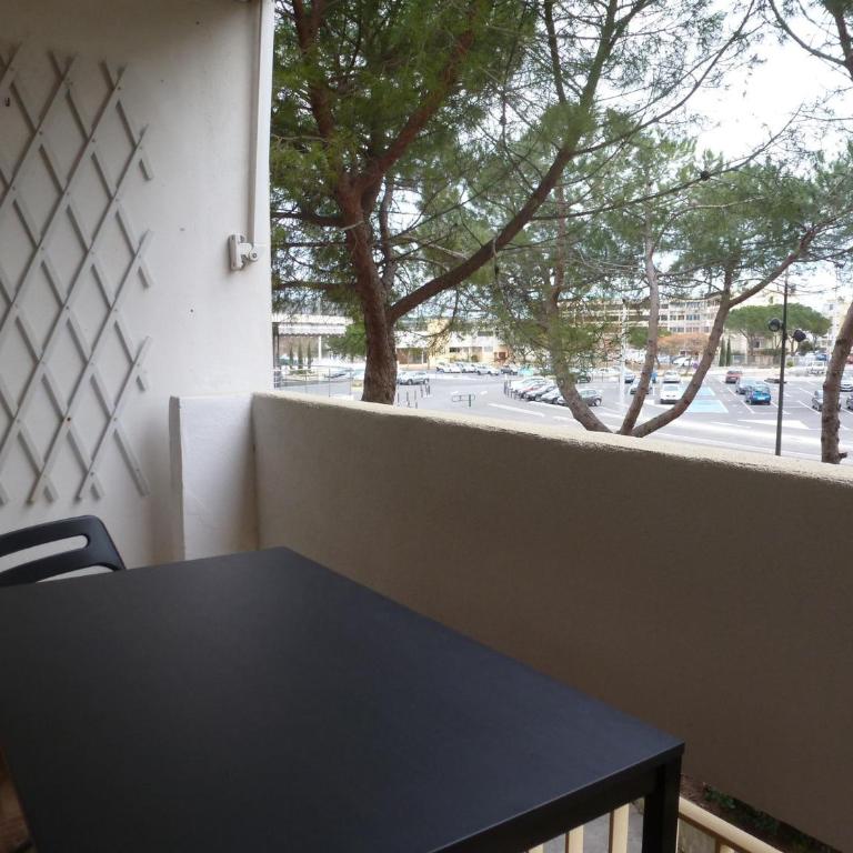 T2 lumineux avec balcon près des Thermes - FR-1-503-144 - Appartement - 5