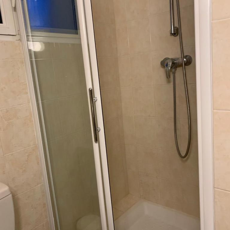 Cap d Antibes, Salis beach , 2 bedrooms , free parking - Appartement 2 Chambres - 20