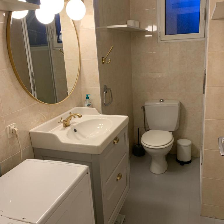 Cap d Antibes, Salis beach , 2 bedrooms , free parking - Appartement 2 Chambres - 19