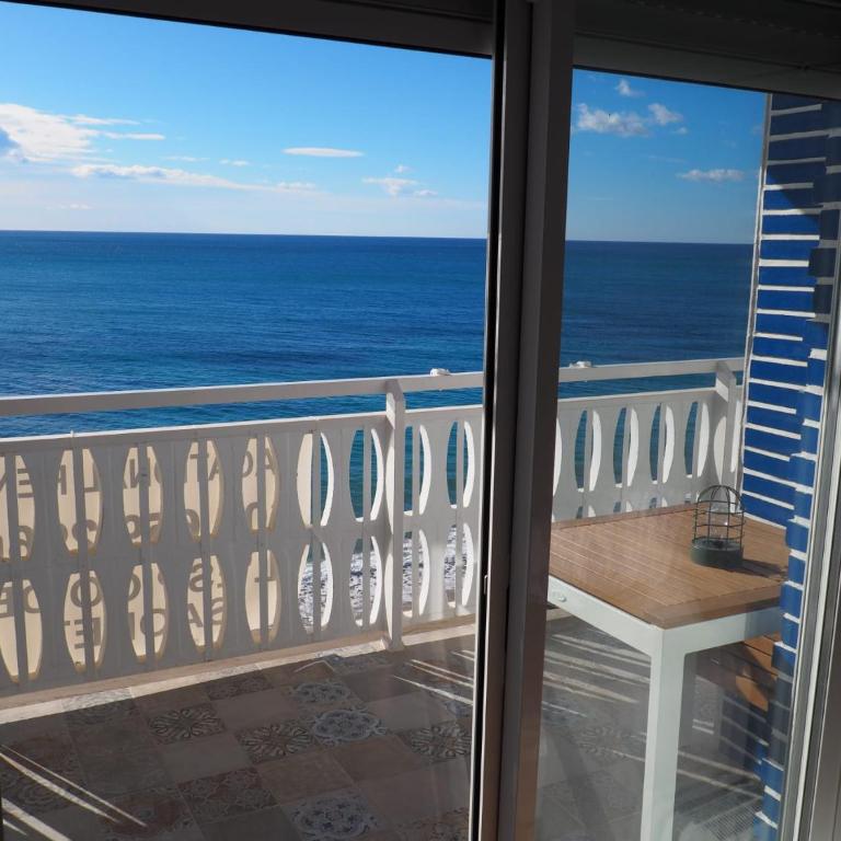 Apartamento L´espigo de Saoret primera linea playa Centro soleado y recien renovado - Two-Bedroom Apartment - 55
