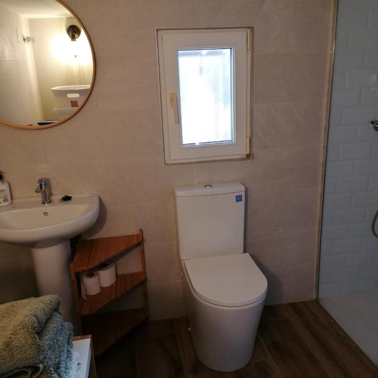 Spanish Villa with private pool - Three-Bedroom Villa - 26