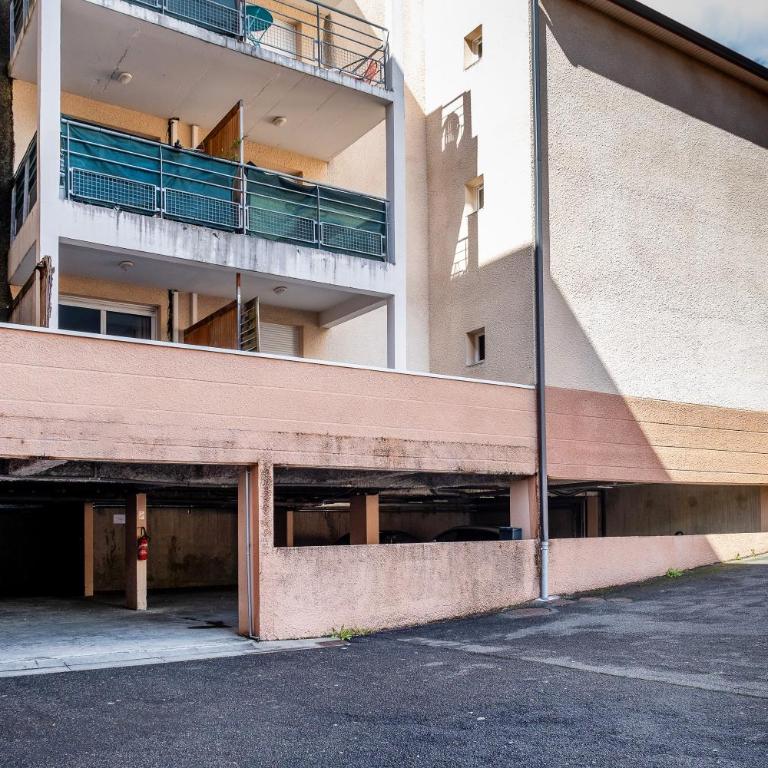 Appart. T 1 Bis, centre ville, entièrement rénové - Apartamento de 1 dormitorio - 27