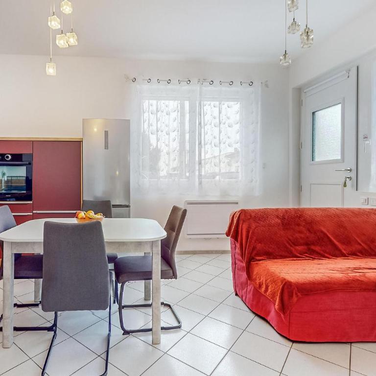 1 Bedroom Cozy Apartment In Royan - Appartement 1 Chambre - 1