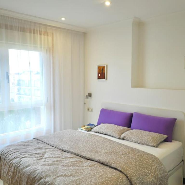 Views and location, we have it! - One-Bedroom Apartment - 20