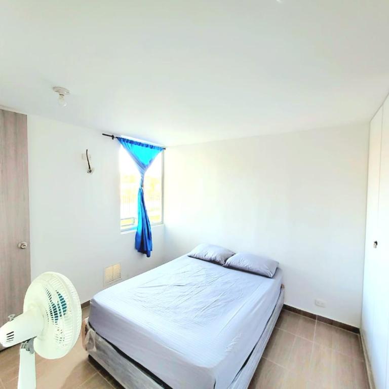 Bonito apartamento cerca a las playas y al centro - Three-Bedroom Apartment - 7