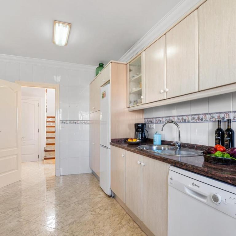 Villa La Marina - PlusHolidays - Villa Superior - 20