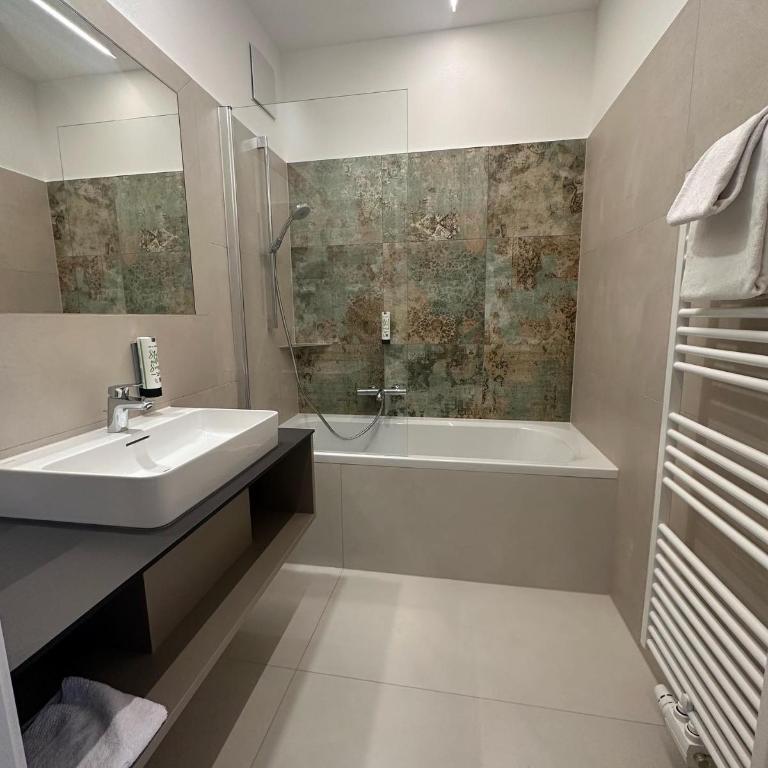 Hotel Gollner - Business Doppelzimmer - 11