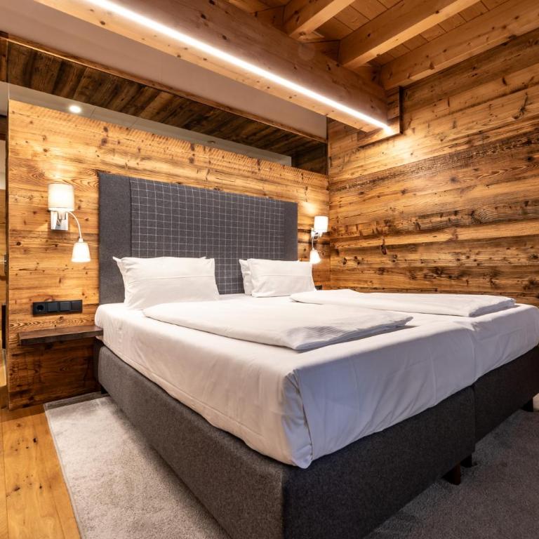 Torghele's Wald & Fluh - Deluxe Doppelzimmer (2 Erwachsene & 1 Kind) - 4