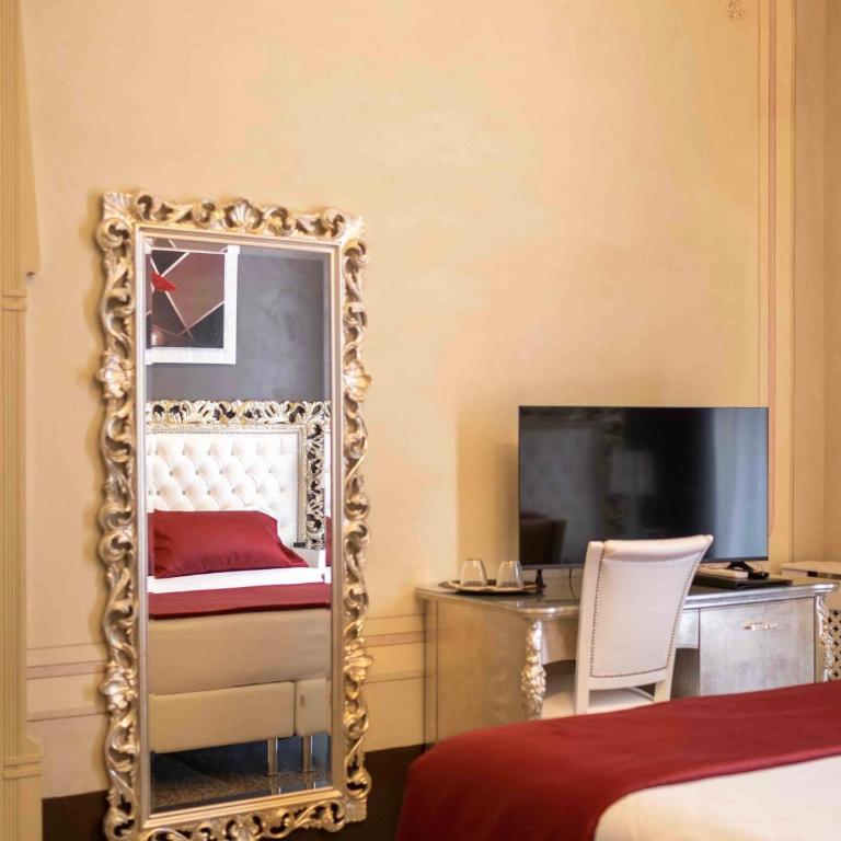 Luxury Liberty House - VILLA & SPA - Camera Matrimoniale/Doppia con Letti Singoli con Balcone - 9