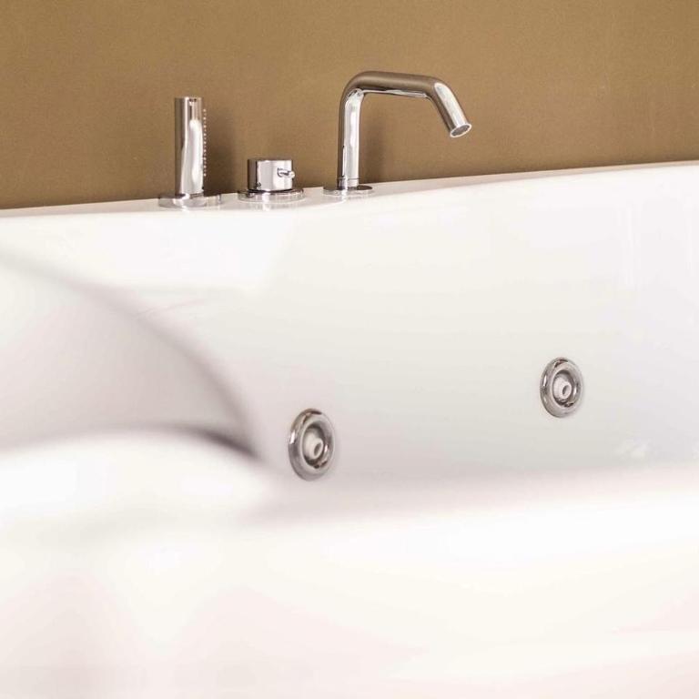 Luxury Liberty House - VILLA & SPA - Camera Matrimoniale con Vasca Idromassaggio - 7