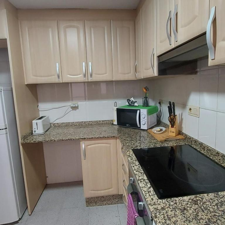Redbrick 1º - One-Bedroom Apartment - 4