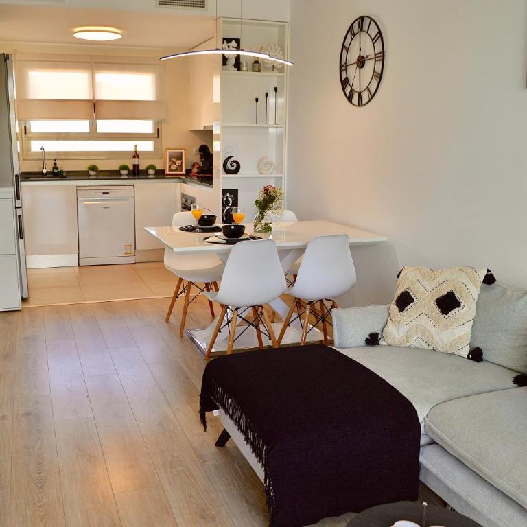 Villa Marina - Apartamento en Denia - Two-Bedroom Apartment - 2