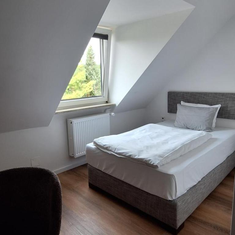 Hotel Wetterstein - Comfort Einzelzimmer mit Blick auf den Innenhof - 8