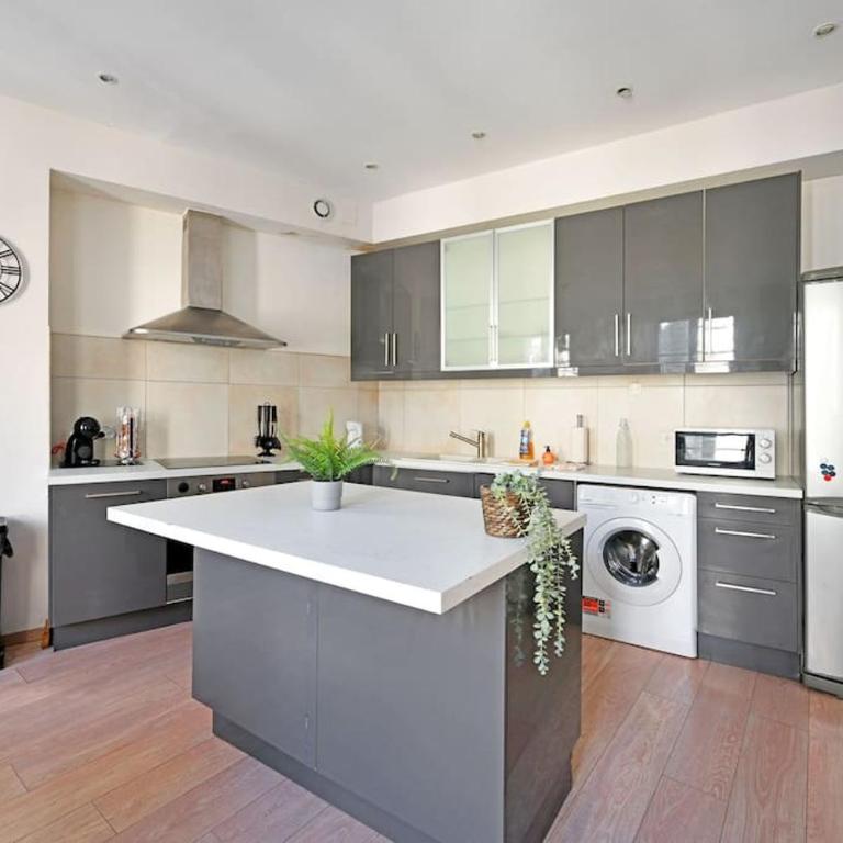 Pops Flat - Parking privé gratuit - Wi-Fi - AC Clim - Apartment mit 2 Schlafzimmern - 14