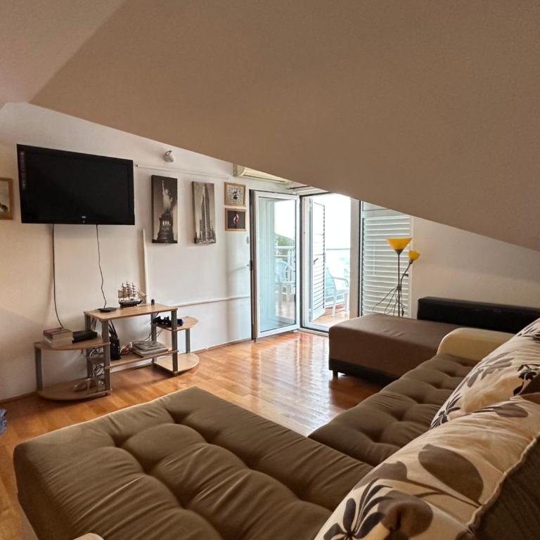 Family Apartment close to Old town! FREE PARKING SPOT - Two-Bedroom Apartment - 1