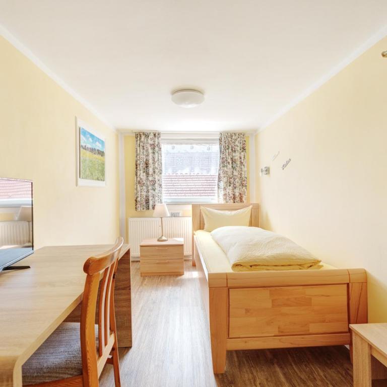 Hotel garni "Zum Engel" - Einzelzimmer mit Bad - 3