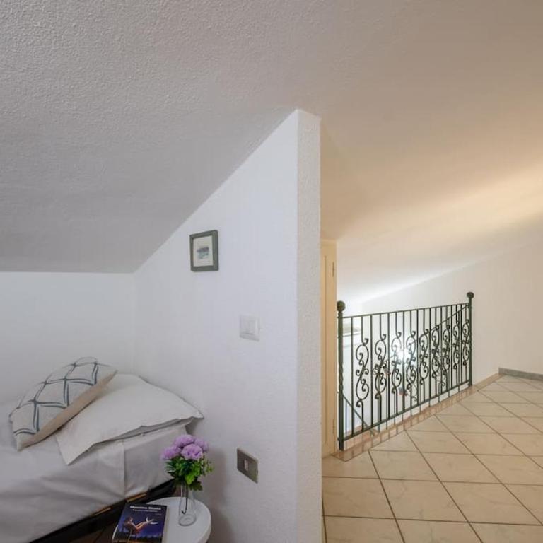 Comfort a 4 minuti dal mare- Giardino e bbq - Three-Bedroom House - 35