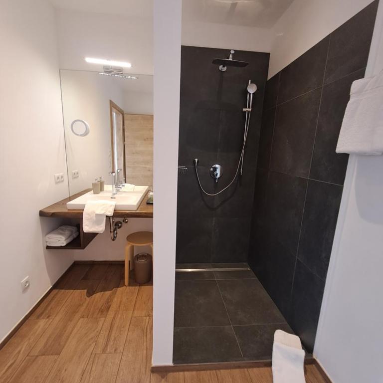 Panorama Appartements Filzerhof - Apartment Rettenstein mit Bergblick - 10