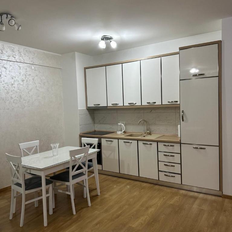 Stefan Apartments in Budva - One-Bedroom Apartment - 2