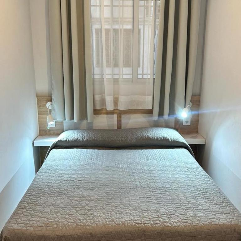 Apartsalou Tati - Two-Bedroom Apartment - 13